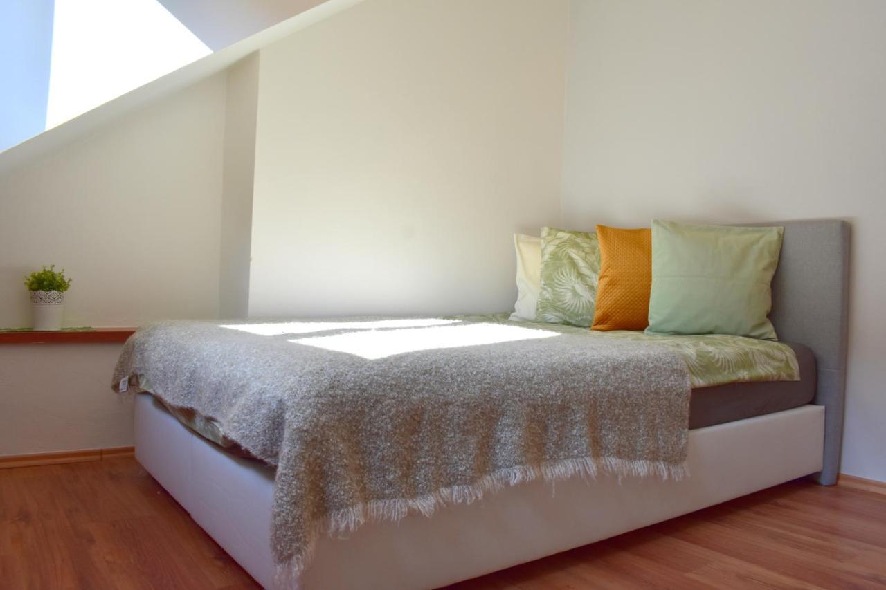 New Central Rooftop With Private Wellness, Sauna & Whirlpool Bath 프라하 외부 사진