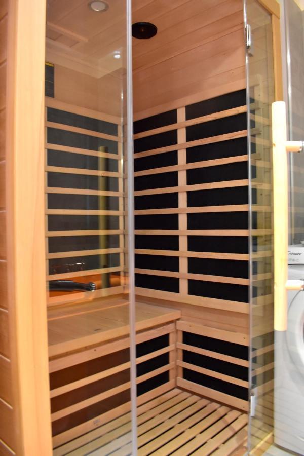 New Central Rooftop With Private Wellness, Sauna & Whirlpool Bath 프라하 외부 사진